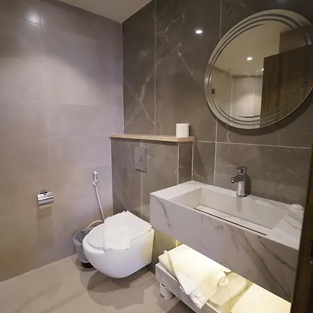 Red Carpet Suites Amman Esterno foto