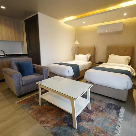 Red Carpet Hotel & Suites Amman Exterior photo