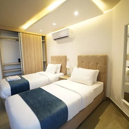 Red Carpet Hotel & Suites Amman Exterior photo